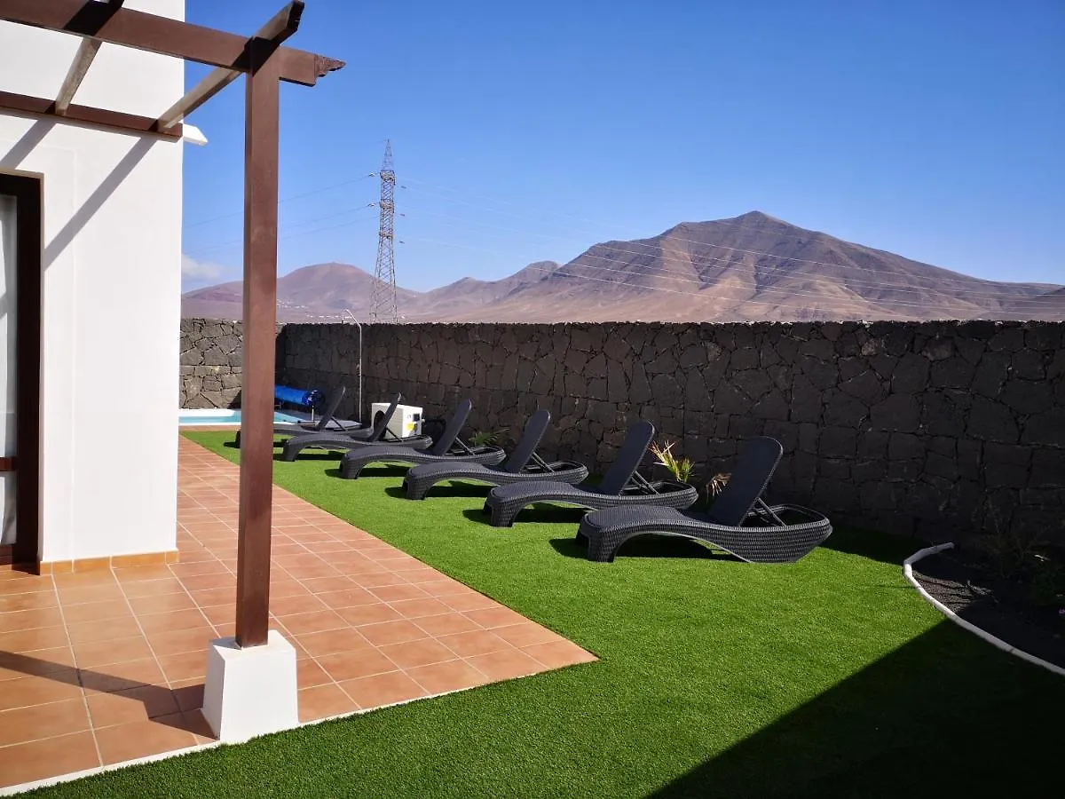 Casa Panadero'S, 3 Bedroom Villa Playa Blanca  Spain