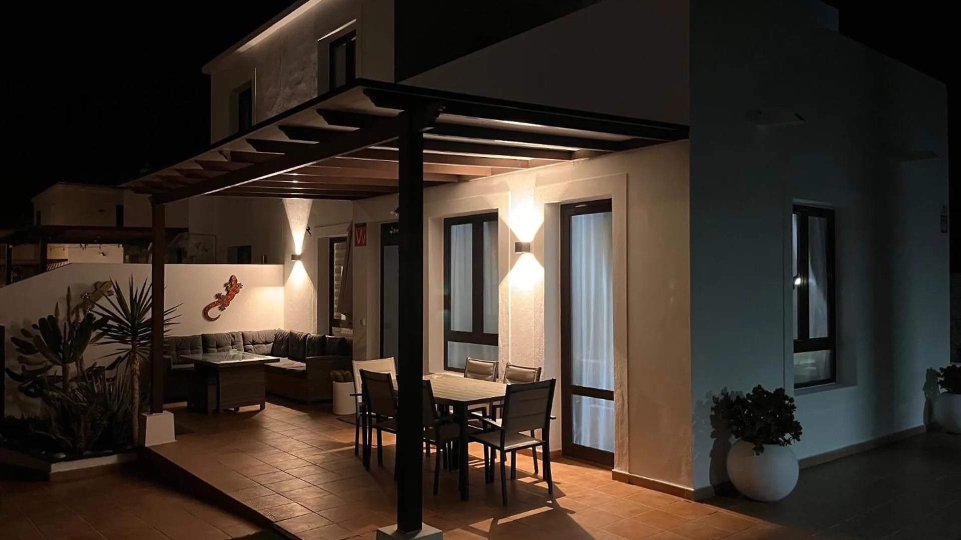 Casa Panadero'S, 3 Bedroom Villa プラヤ・ブランカ 0*,